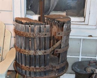 Hocking Valley, Lancaster Ohio  Cider Press