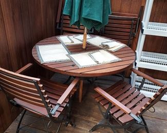 Deck Table & 4 Folding Chairs Set with Umbrella