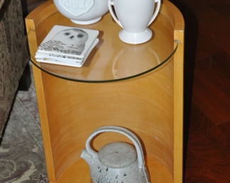 Petite Mid Century Modern Maple Side table with Round Glass Top, 14.5" Diameter