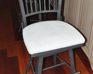 Up Close View of the Wrought Iron Counter Height Bar Stools