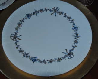 Up Close View of the Stunning Dinner Plate!