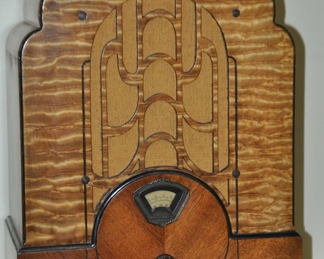 Stewart Warner Tombstone Art Deco Antique Radio Circa 1933
