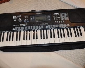 Spectrum 61 Key Electric Keyboard