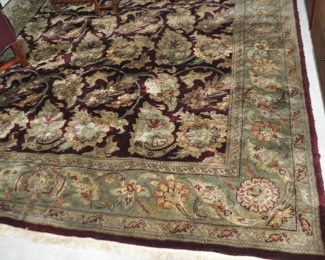 Stunning 100% Wool on a Cotton Foundation, Hand Knotted Green/Black/Beige Area Rug, Made in India. 8 x 10