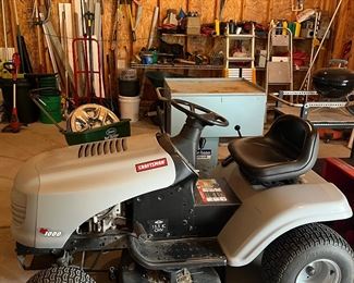 Craftsman 1000 Riding Lawn Mower