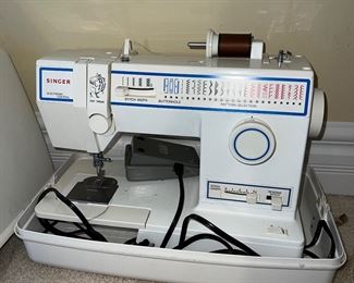 Singer Electronic Control Sewing Machine