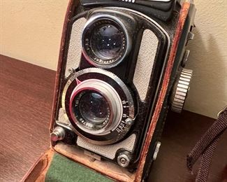 Yashica 44