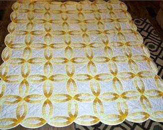 Lot 003   19 Bid(s)
Double wedding ring quilt