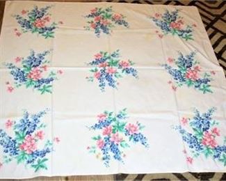 Lot 018   11 Bid(s)
MCM Tablecloth Wilendur