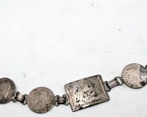 Lot 024   5 Bid(s)
1883 Coin Bracelet