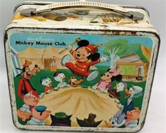 Lot 036   5 Bid(s)
VTG Mickey Mouse metal lunch box