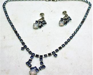 Lot 130   4 Bid(s)
Blue & Opalescent necklace earrings