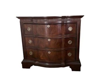 Lot 057   1 Bid(s)
Schnadig Bow Front Nightstand