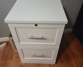 Filing cabinet 19"W x 16 5/8" D x 28.5" H