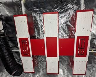 ***Taking bids****Saturday till 3 p.m., to call the highest bidder around 6pm to pay over the phone. To pickup Sun.                                          
  Horticulture Lighting Group HLG Scorpion Rspec Far Red 120v 700W Dimmable