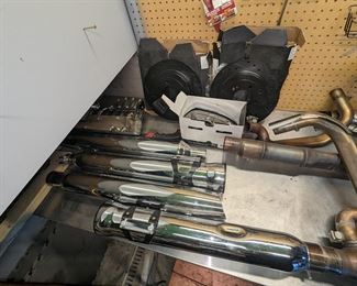 Harley Davidson mufflers and various parts