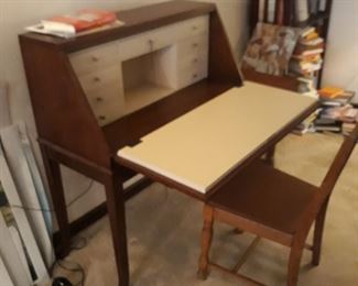Drop front desk with chair
Great for students or home office 