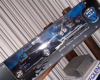 2005 Ideal Collectable 