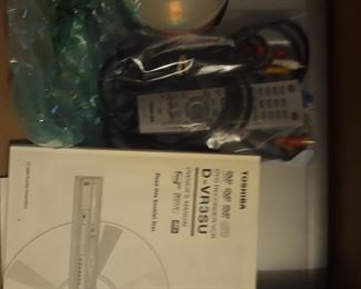 Toshiba D-VR3SU
DVD Recorder and VCR