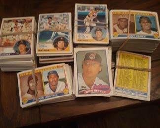 Baseball  cards  collection  1983
Topps