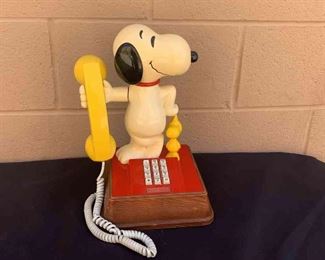 Snoopy Charlie Brown And Friends Telephone