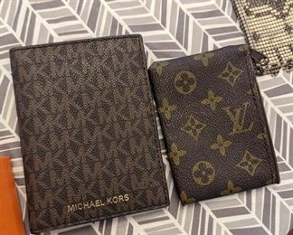 Louis Vuitton Style coin purse 