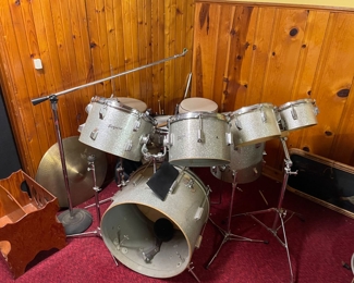 Vintage Rogers Drum Set Sparkly Silver with skins.