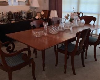 This beautiful table has another leaf.  Thanksgivings around the corner.   Fabulous for family gatherings. 