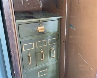 Seeee. Inside is so amazing. 