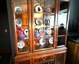 Drexel Heritage china cabinet