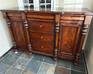 Buffet/sideboard