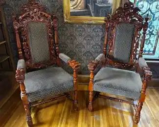 Throne chairs