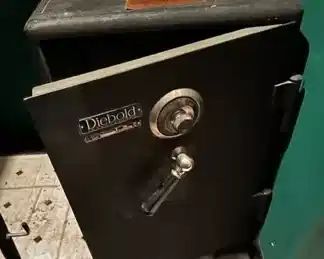 Diebold safe