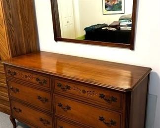 Vintage Thomasville dresser