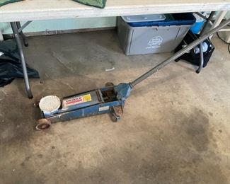 Amerigroup 2500lb Floor Jack