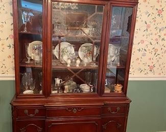 China cabinet 