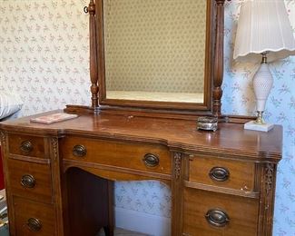 Huntley Furniture vanity with mirror 