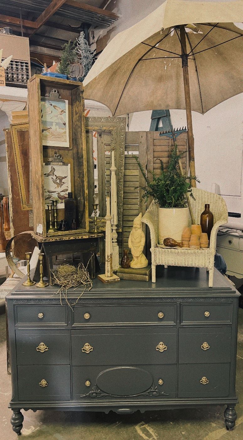 Vintage warehouse sale in Mishawaka, IN starts on 7/15/2023