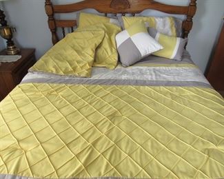 Queen comforter, 4 pillow shams, 2 throw pillows