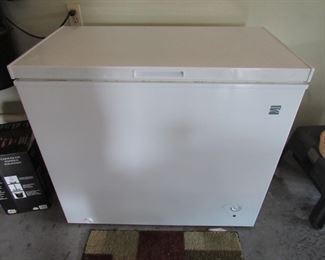 Nice Kenmore chest freezer