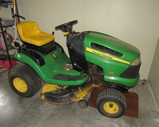John Deere 125 Automatic riding mower with 377 hours.  Starts and runs great!  This item will not be discounted 50% on day two.