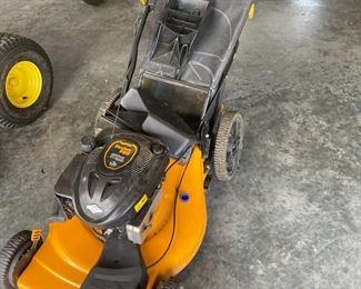 Nice Poulan Pro mower- starts and runs great