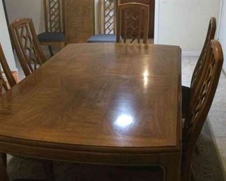 Dining Room Table And Chairs 