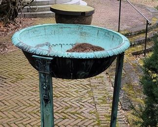 Smithsonian garden survey project Vanderbilt Whitney estate identified Roman verdigris copper urns with later pedestal bronze mounts