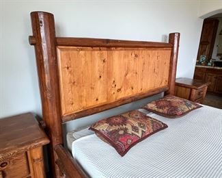 King Ponderosa Pine Log Bed Custom Made No Mattress