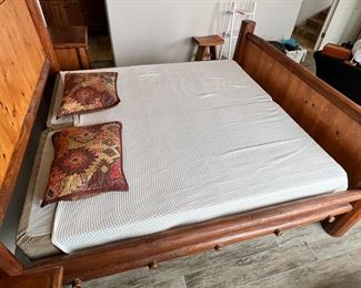 King Ponderosa Pine Log Bed Custom Made No Mattress