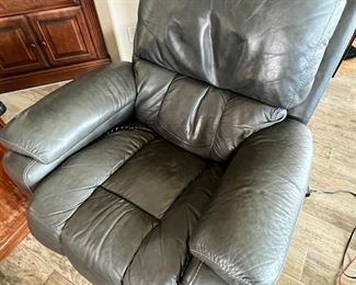 La-Z-Boy Greyson Leather Power Recliner #2