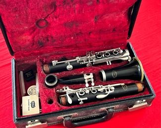 Leblanc Vito 7214 Clarinet in Case