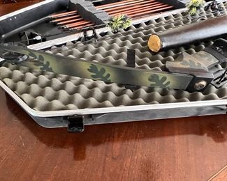 Signed Ted Nugent Browning Deerslayer DS6A Compound Bow