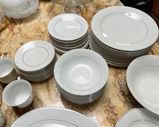 52pc Dynasty Eternal Fine China Set Dinnerware Set 